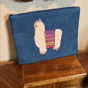 🔥Rare Alpaca Embroidered Blue Clutch/wristlet